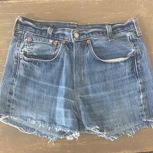 Levi’s Cutoff Jean Shorts